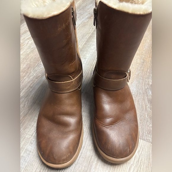 UGG Breida Waterproof Chestnut Boots Fuzzy Lining - Picture 10 of 13